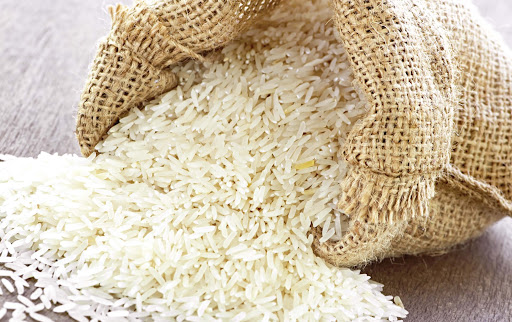 ۱۲ هزار تن برنج در حال ترخیص از گمرک است.