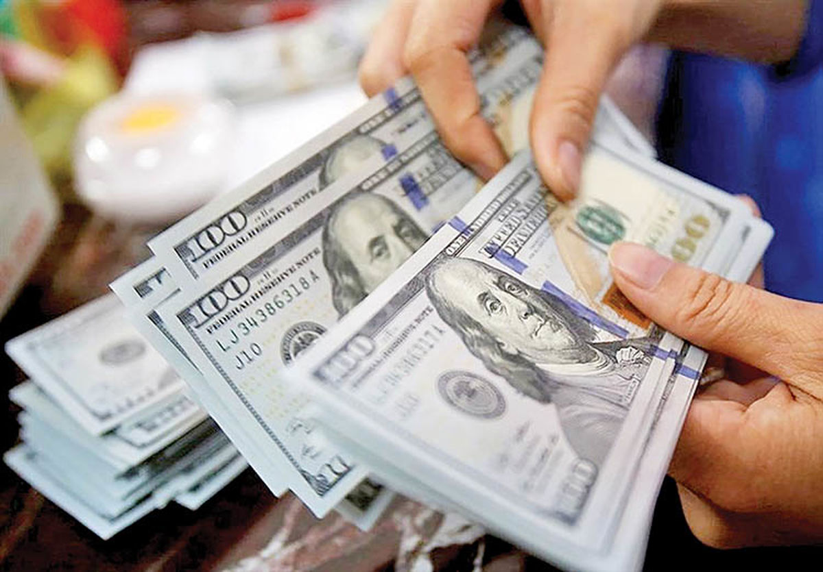 دلار ۱۲۰۰ تومان ارزان شد: ادامه ریزش قیمت ها در بازار سکه و ارز
